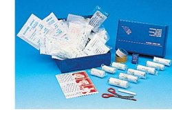 farmacare cassetta pronto soccorso caravan per lautomobile il camion e tutti gli automezzi obbligatoria in molte nazioni europee con contenuto conforme alla normativa din 13164b farmacare