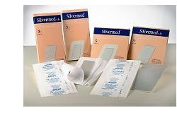 eurofarm medicazione sterile a base di argento con bordo adesivo silvermed st ag 10x10cm 5 pezzi ean 8057681905140