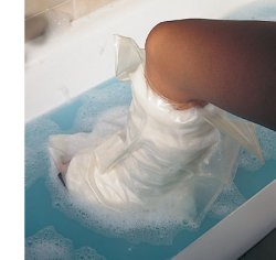 farmacare acquastop gamba intera copertura riutilizzabile per la protezione durante la doccia o il bagno degli arti con gessi e bendaggi farmacare